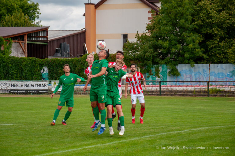 Trudny mecz Drwali – AKS Mikołów wygrywa w Jaworznie